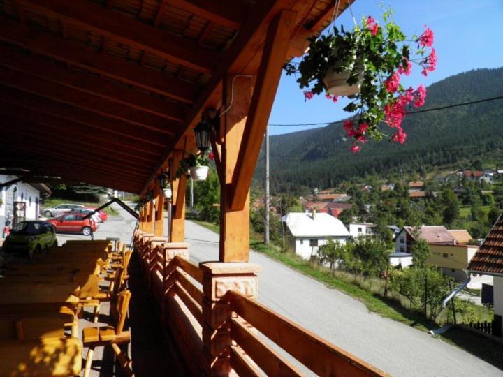 Penzión Jánošíkova Krčma Ruzomberok Esterno foto